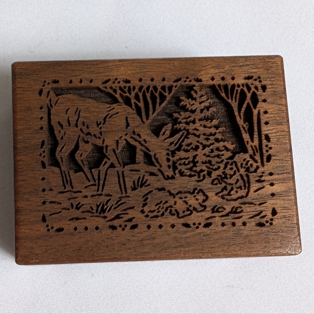 Lasercraft Mini Walnut Wood Carved Music Box Deer Scene White Christmas Music